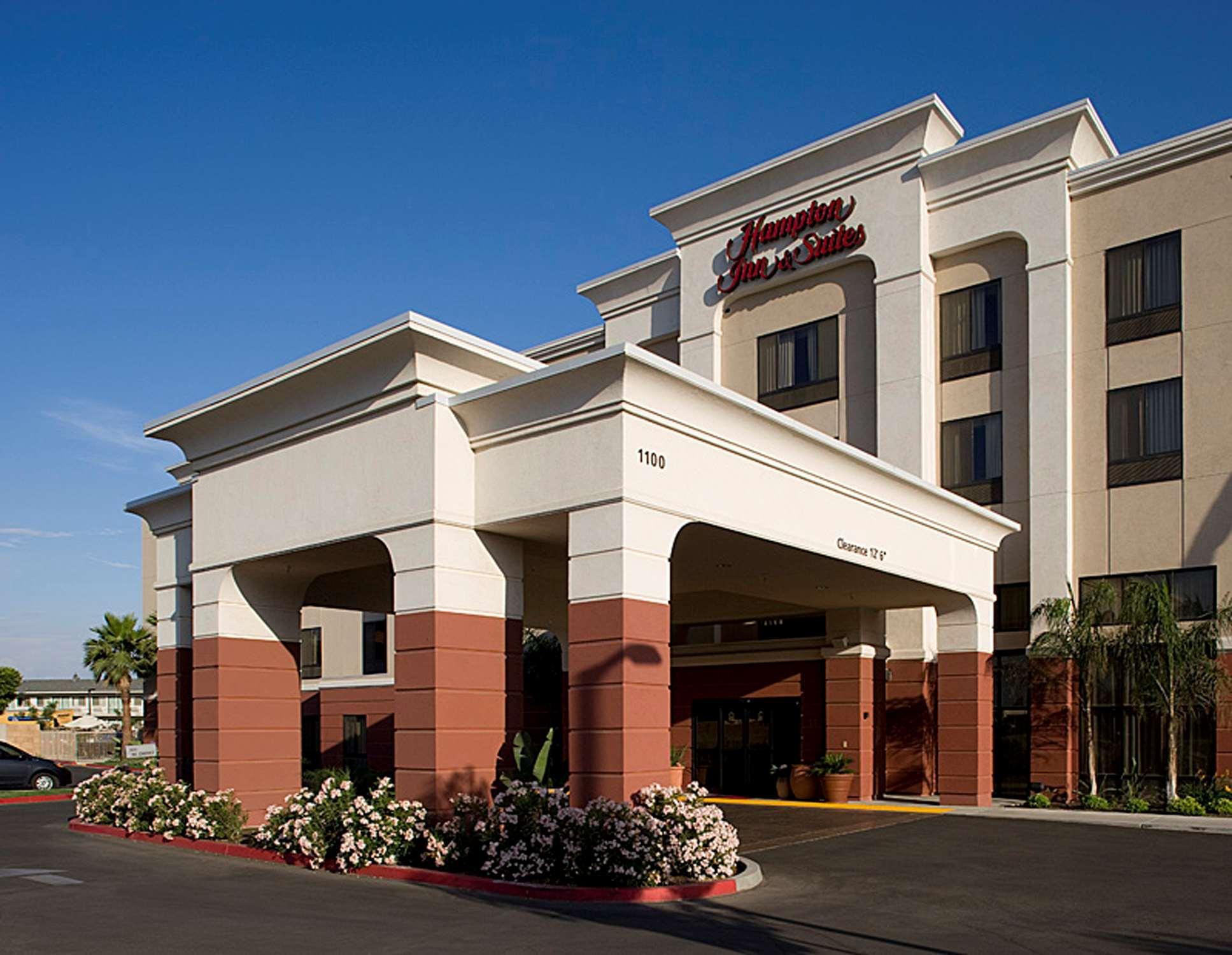 Hampton Inn & Suites Tulare Eksteriør bilde