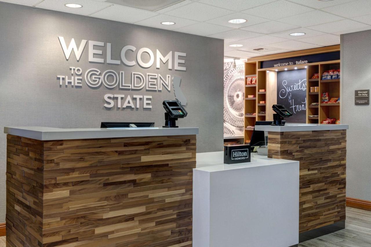 Hampton Inn & Suites Tulare Eksteriør bilde