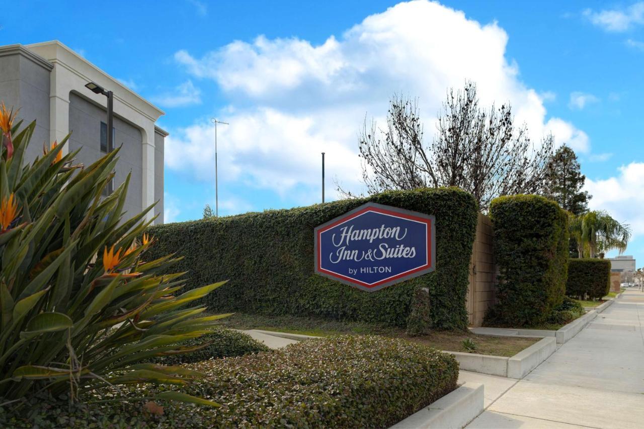 Hampton Inn & Suites Tulare Eksteriør bilde