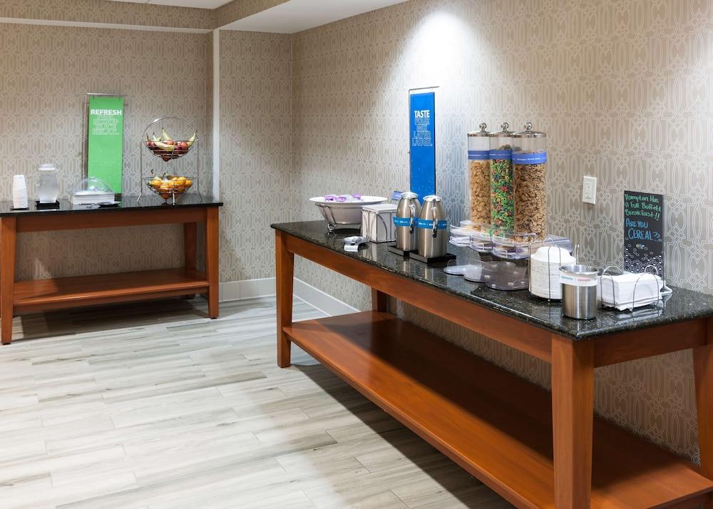 Hampton Inn & Suites Tulare Eksteriør bilde