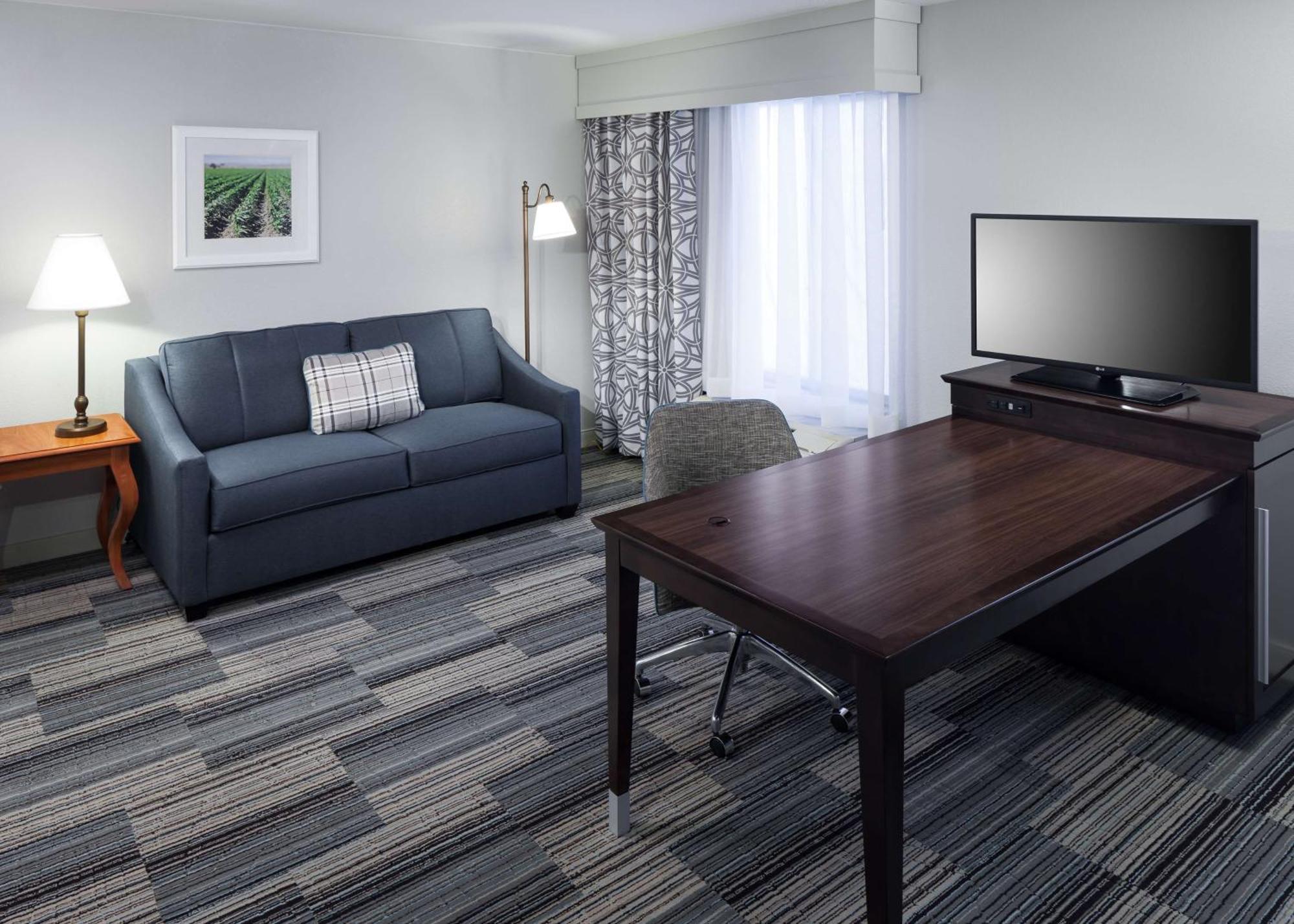 Hampton Inn & Suites Tulare Eksteriør bilde