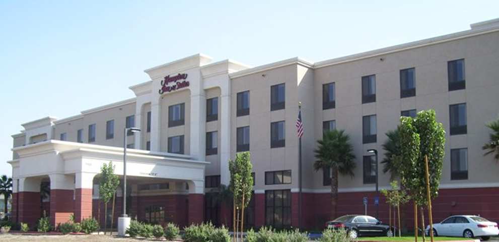 Hampton Inn & Suites Tulare Eksteriør bilde